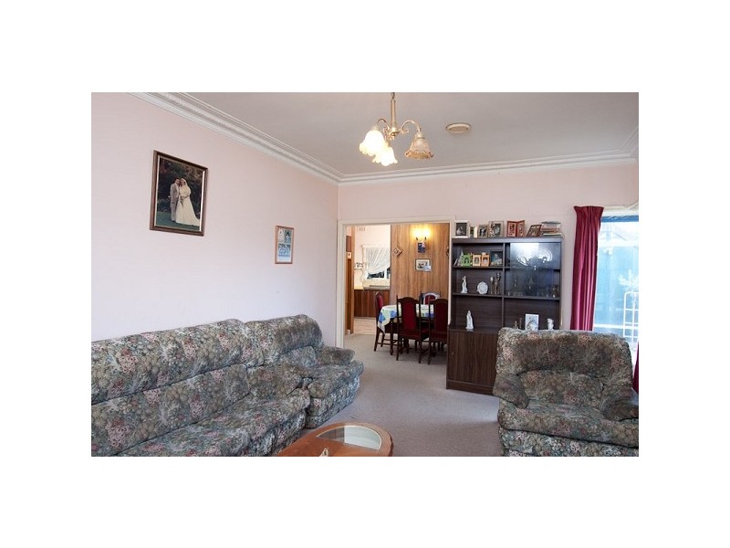 99 Blyth Street, Altona VIC 3018