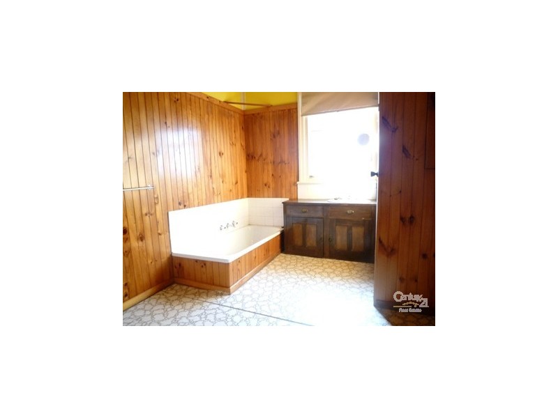 19 Sargood Street, Altona VIC 3018