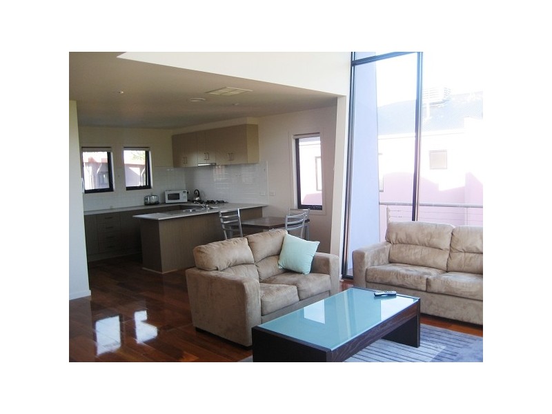 4/369 Esplanade, Altona VIC 3018