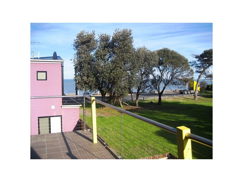 4/369 Esplanade, Altona VIC 3018