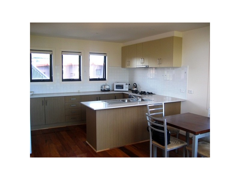 4/369 Esplanade, Altona VIC 3018