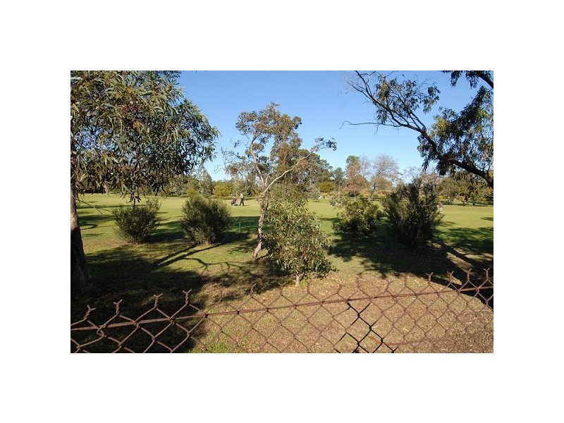 73 Bracken Grove, Altona VIC 3018