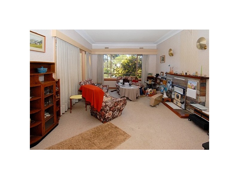 73 Bracken Grove, Altona VIC 3018