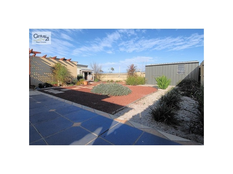 91 Sommers Drive, Altona Meadows VIC 3028