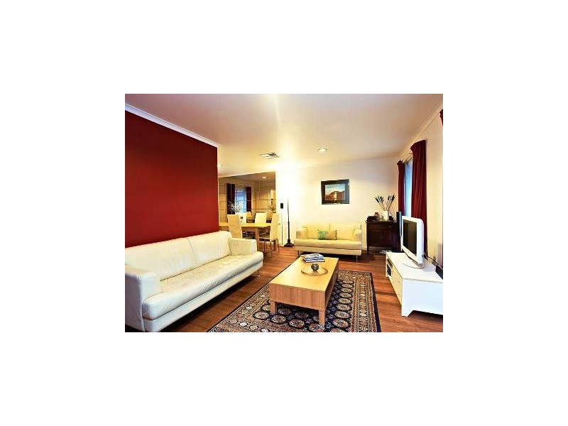 27 Simmons Drive, Seaholme VIC 3018