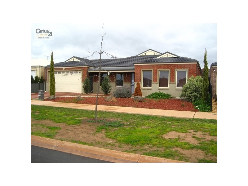 48 Innisfail Drive, Point Cook VIC 3030