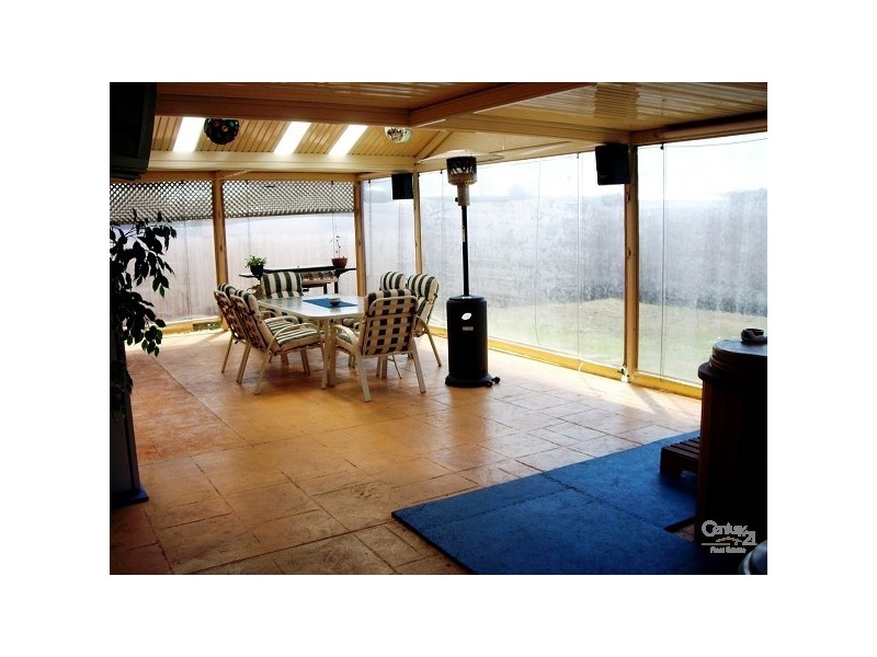 6 Lewin Court, Altona Meadows VIC 3028