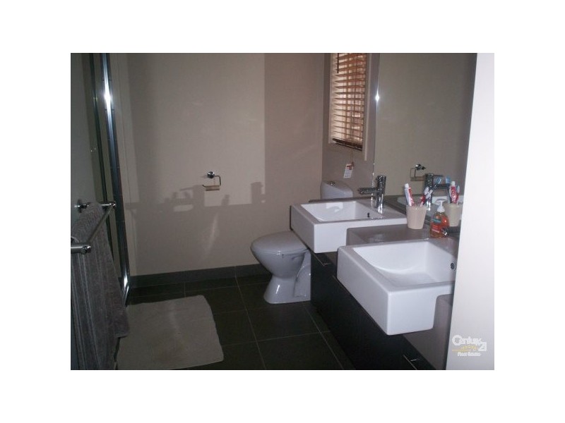 46 Innisfail Drive, Point Cook VIC 3030