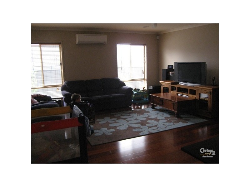 46 Innisfail Drive, Point Cook VIC 3030