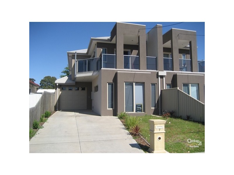 7 Parkside Crescent, Seaholme VIC 3018