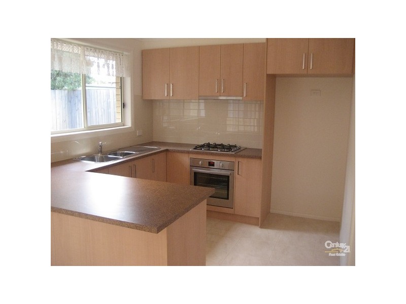 2/42 Galvin Street, Altona VIC 3018