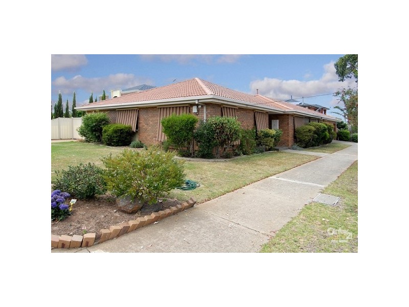 19 Leake Court, Altona Meadows VIC 3028