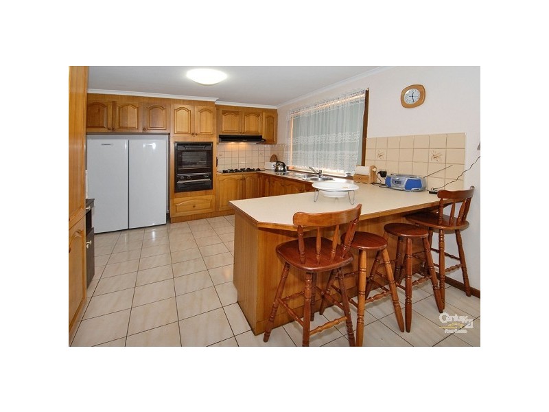 19 Leake Court, Altona Meadows VIC 3028