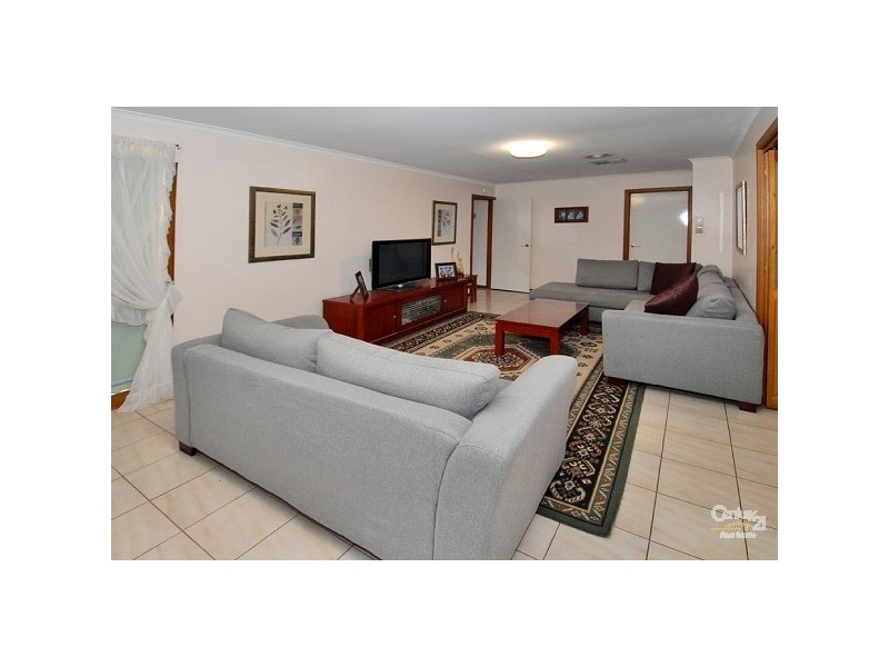 19 Leake Court, Altona Meadows VIC 3028