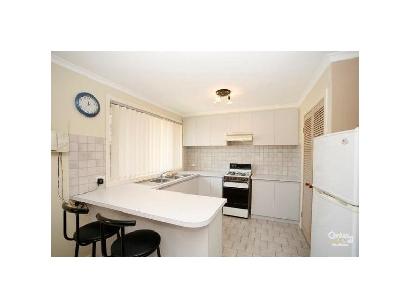 2/12 Tatman Drive, Altona Meadows VIC 3028