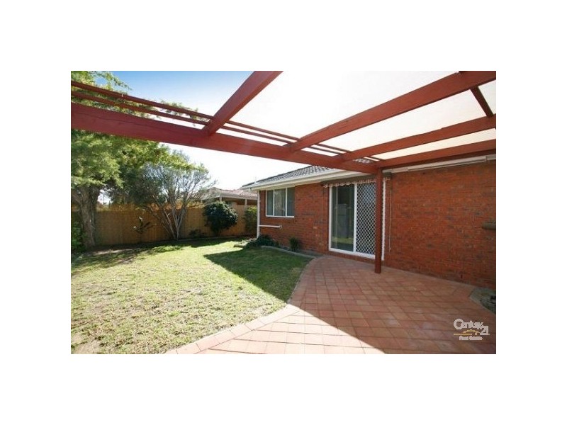 2/12 Tatman Drive, Altona Meadows VIC 3028