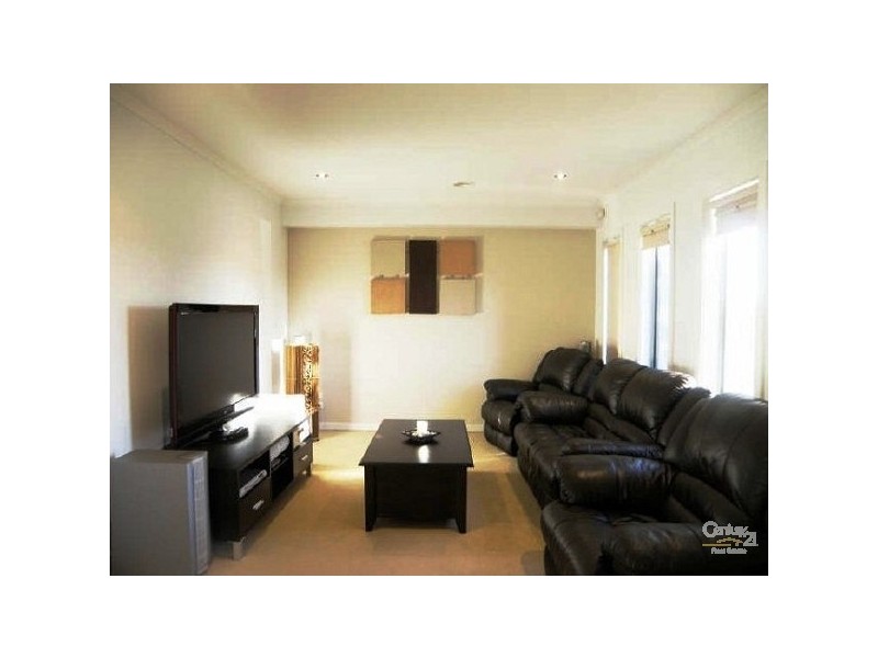 11 Parkes Way, Burnside Heights VIC 3023