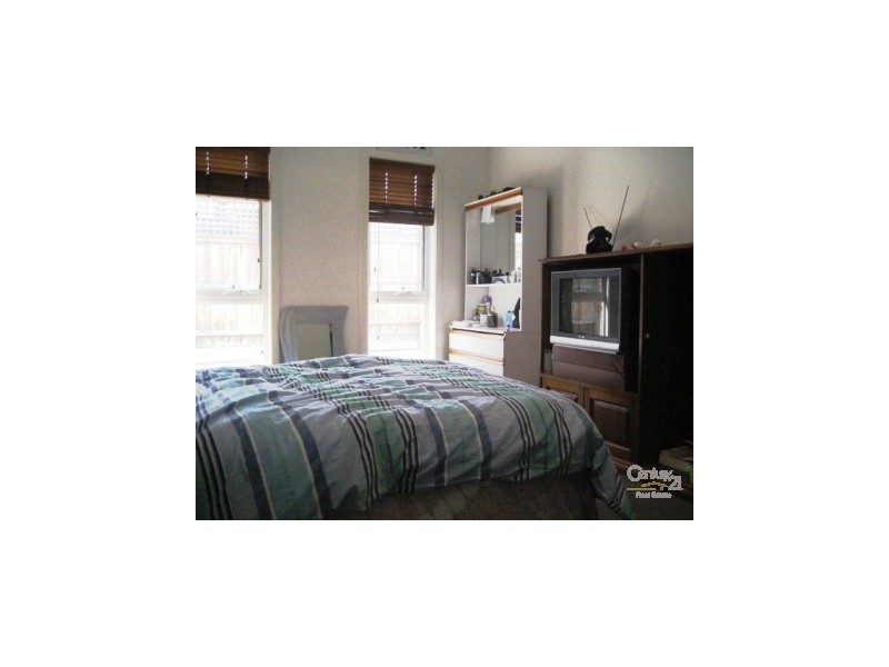 2/33 Grandview Street, Glenroy VIC 3046