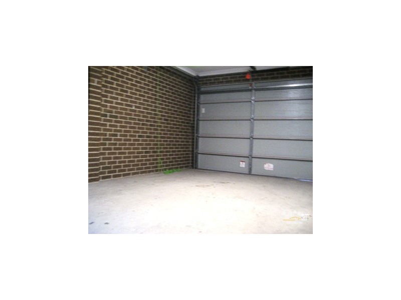 2/33 Grandview Street, Glenroy VIC 3046