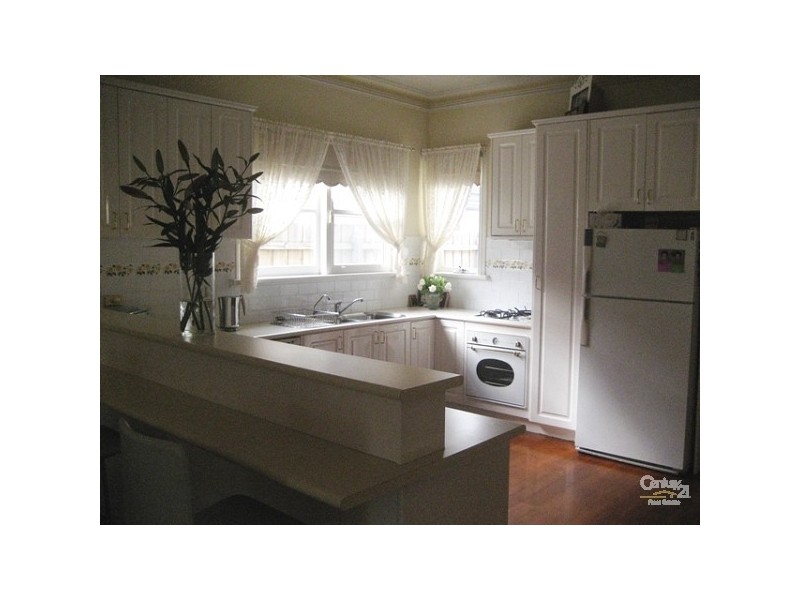 12 Woods Street, Newport VIC 3015