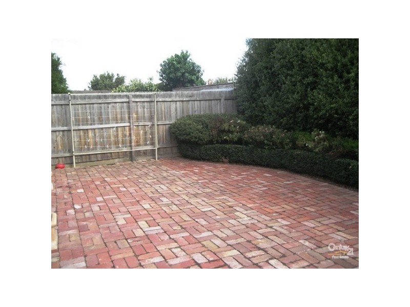 12 Woods Street, Newport VIC 3015