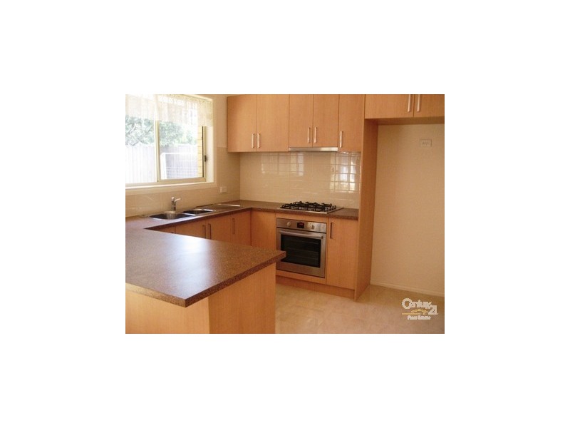 2/42 Galvin Steet, Altona VIC 3018