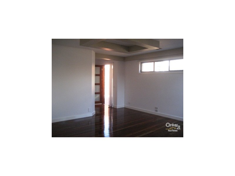 2/28 Thorpe Street, Newport VIC 3015