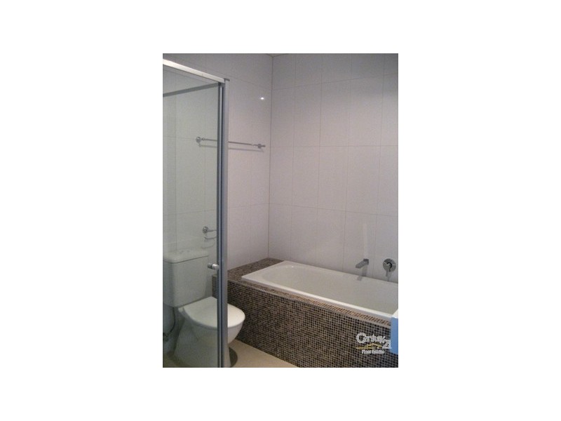 2/28 Thorpe Street, Newport VIC 3015