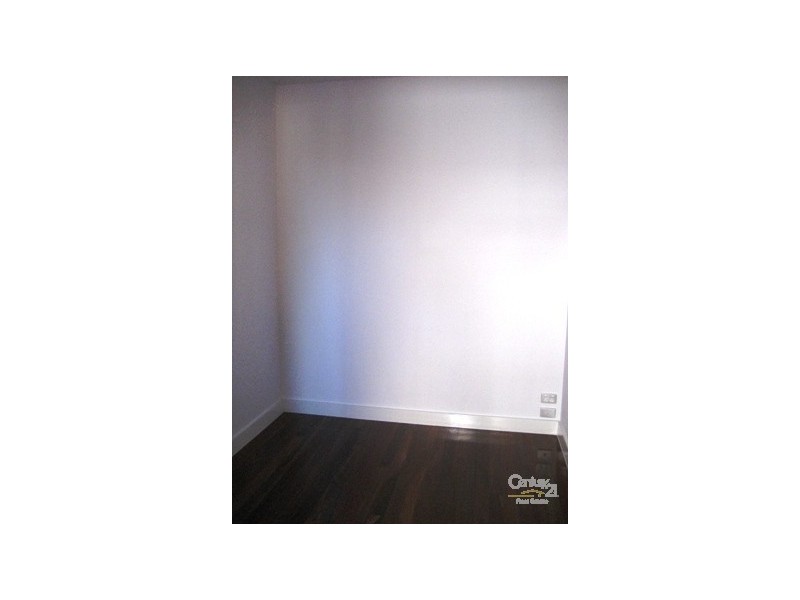 2/28 Thorpe Street, Newport VIC 3015