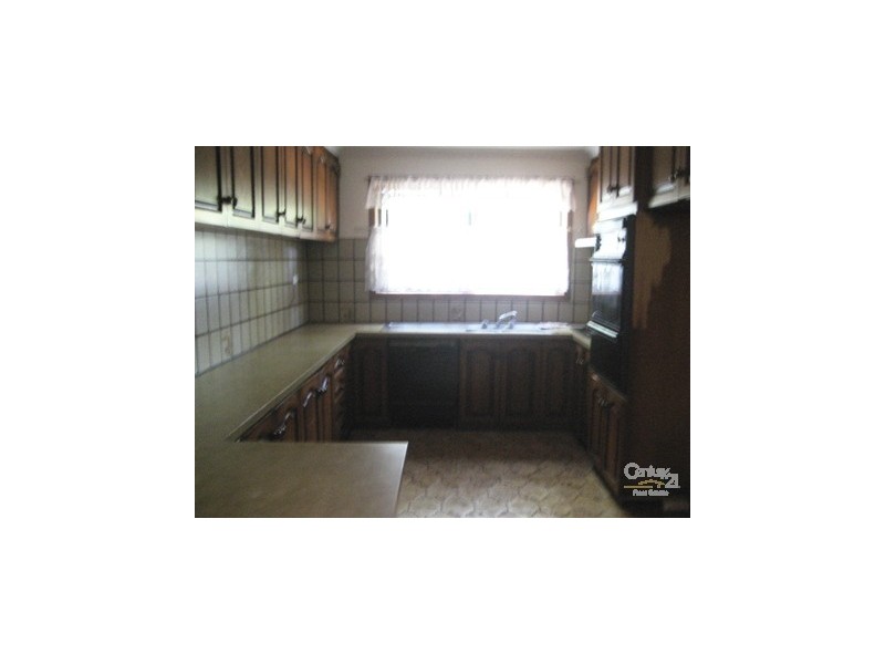 13 Derham Street, Spotswood VIC 3015