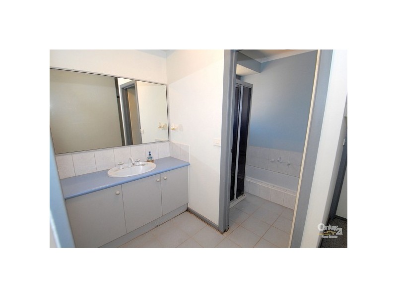 20 Redwood Drive, Hoppers Crossing VIC 3029