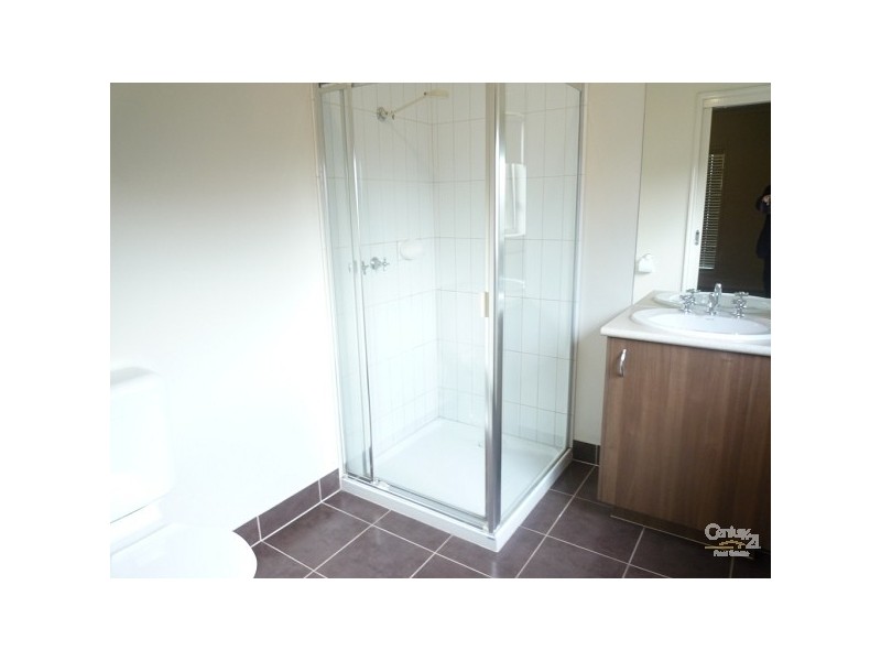 19 Fantail Crescent, Williams Landing VIC 3027