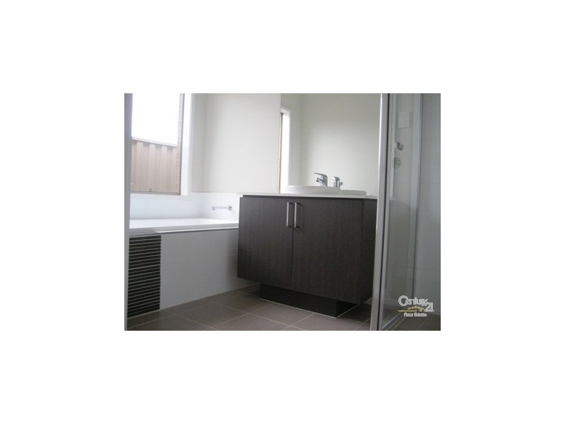 65 Fairbridge Road, Point Cook VIC 3030