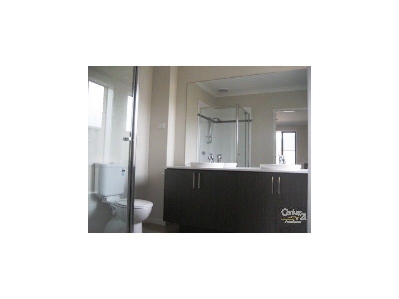 65 Fairbridge Road, Point Cook VIC 3030