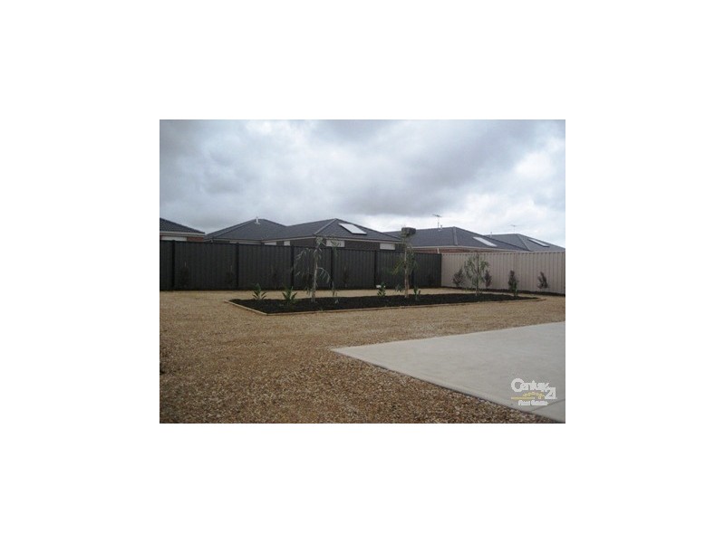 65 Fairbridge Road, Point Cook VIC 3030