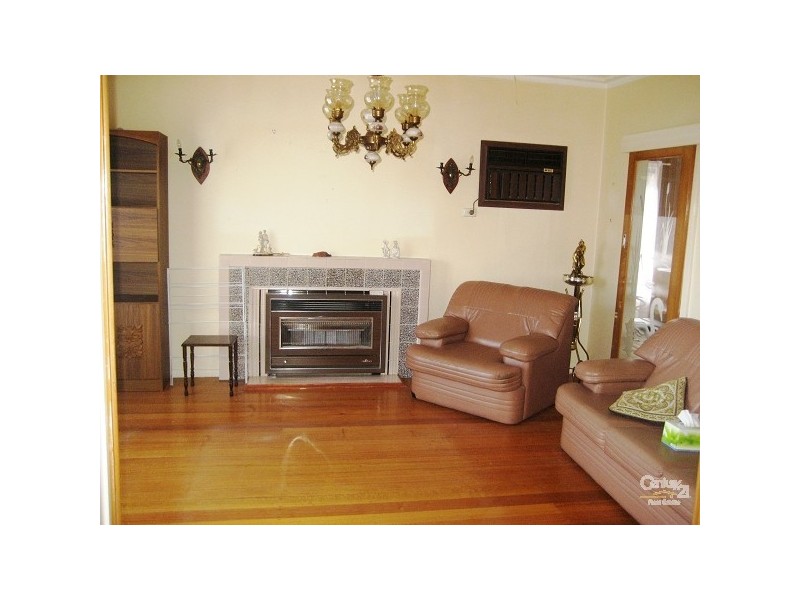 24 Curlew Ave, Altona VIC 3018