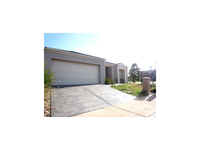 19 Fantail Crescent, Truganina VIC 3029