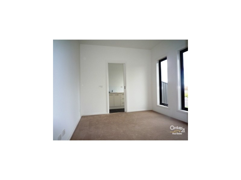 2/7 Bridlepath Drive, Truganina VIC 3029