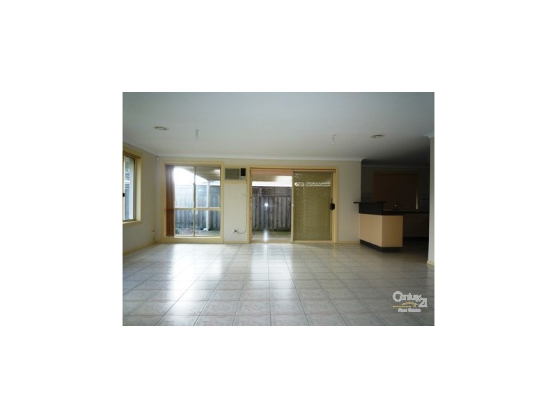 2/96 Merton Street, Altona Meadows VIC 3028