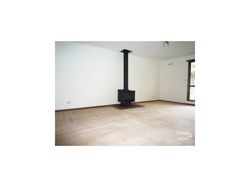 40 Winstainley Road, Avalon VIC 3212