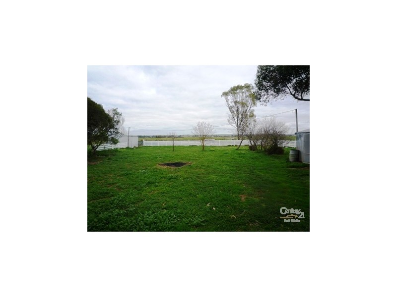 40 Winstainley Road, Avalon VIC 3212