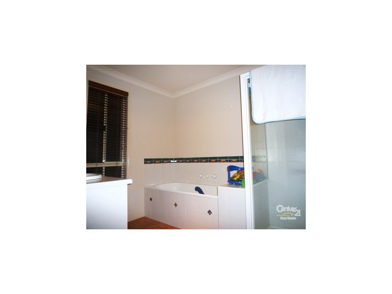 12 Jared Road, Altona Meadows VIC 3028