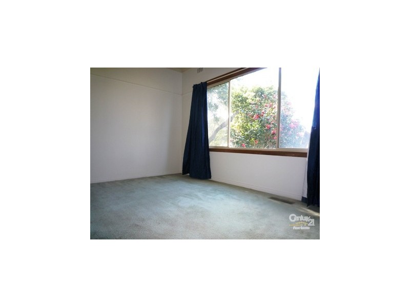 95 Paget Ave, Glenroy VIC 3046