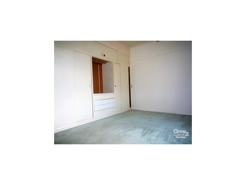 95 Paget Ave, Glenroy VIC 3046