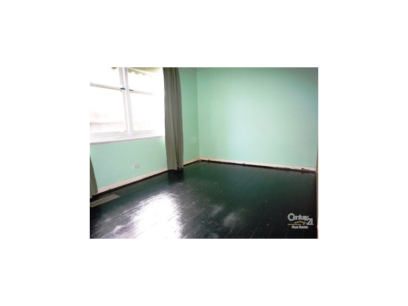 95 Paget Ave, Glenroy VIC 3046