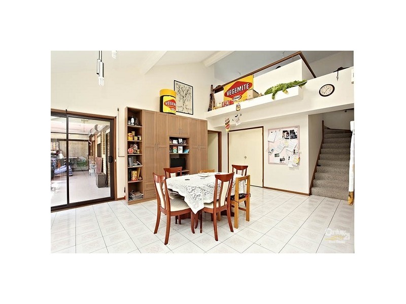 24 Burt Street, Altona VIC 3018