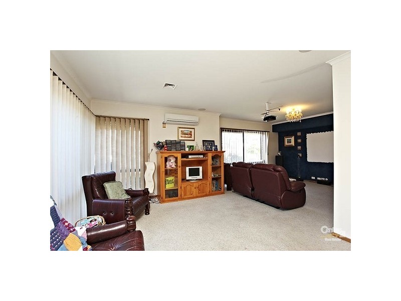 24 Burt Street, Altona VIC 3018