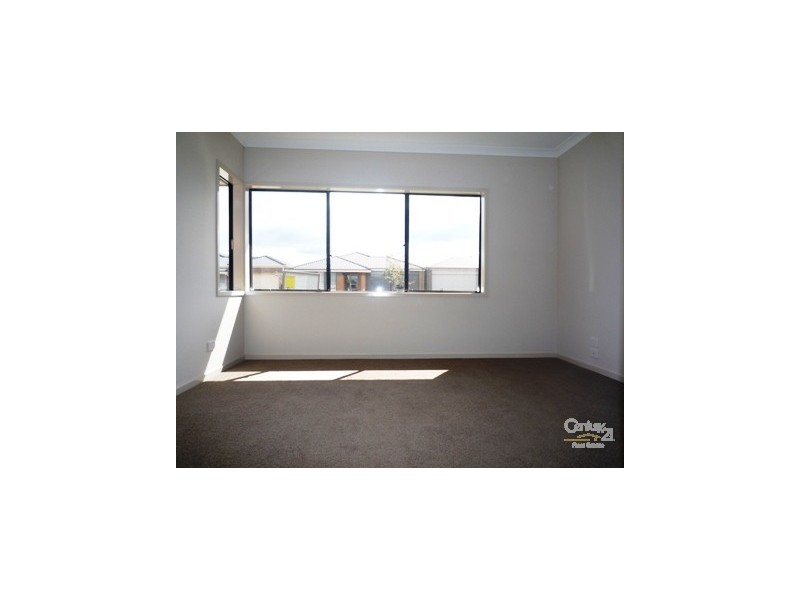 24 Brockwell Cres, Wyndham Vale VIC 3024