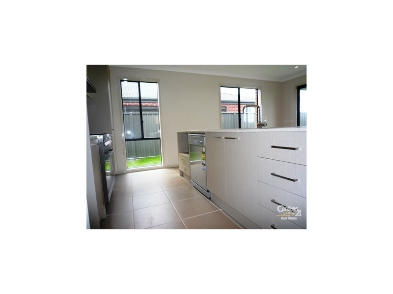 24 Brockwell Cres, Wyndham Vale VIC 3024