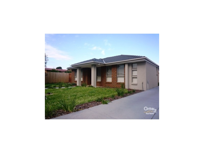 1/18 McNamara Road, Laverton VIC 3028